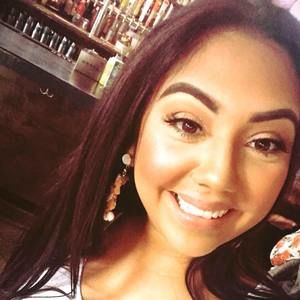 Meet your Posher, Toni